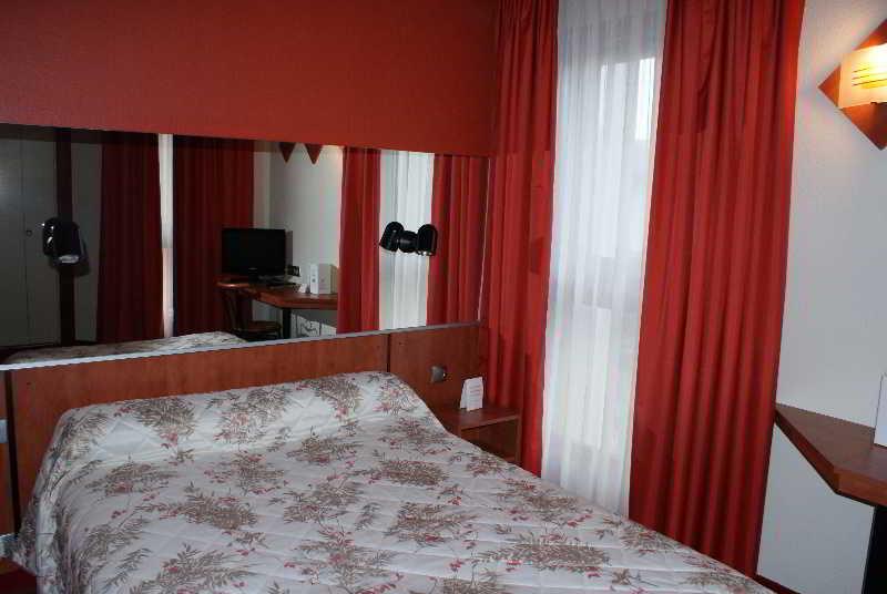 Inter-Hotel Toulouse Aeroport 布拉尼亚克 外观 照片